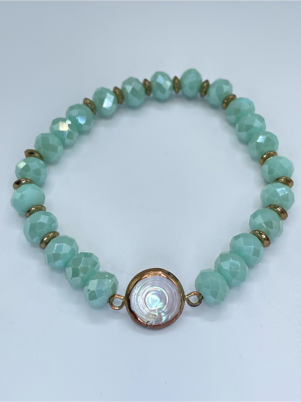 Mint Green Crystal Glass Beaded Stretch Bracelet Gold Tone Pearl Accent